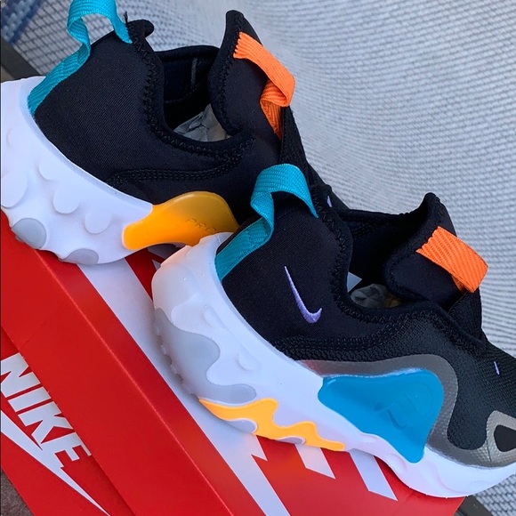 • NIKE REACT PRESTO EXTREME WMNS - Picture 5 of 16